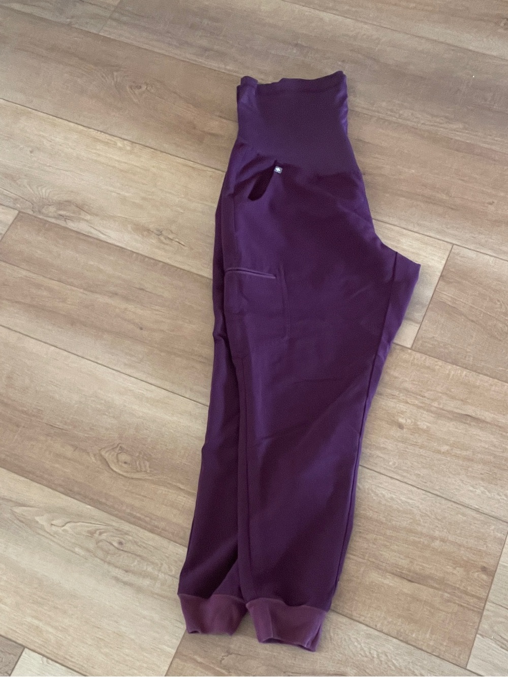 Figs Women's maternity Jogger Pants in Plum